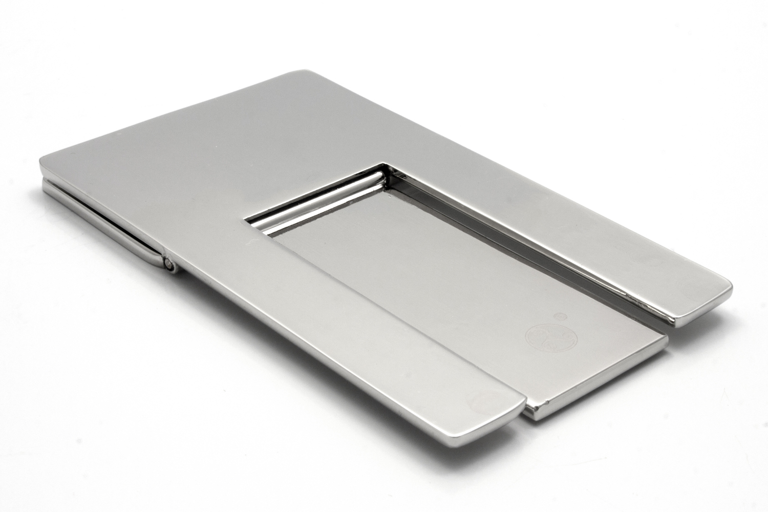 Rattray's The X Chrome Cigarstand (3x)
